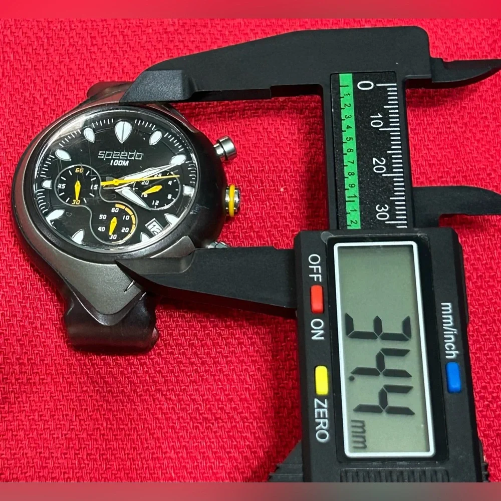 Speedo Analog Chrono Black Dial Men's Watch #SD55161BX New Battery Works No Band